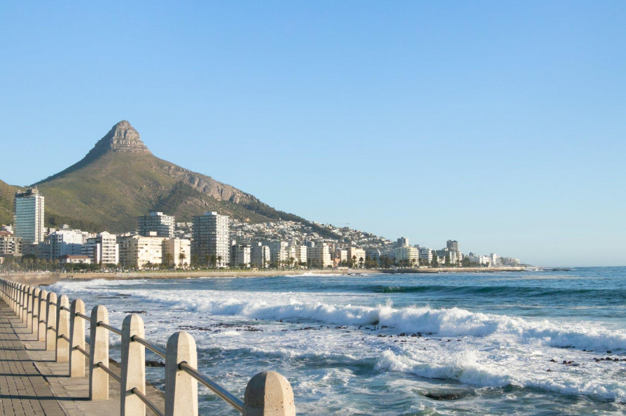 1 Bedroom Property for Sale in Sea Point Western Cape